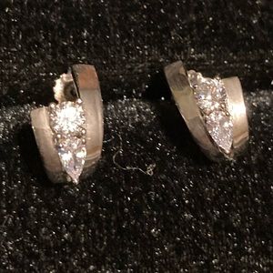 TOCARA. NANCY. Star DiAmi & Sterling Silver Post earrings